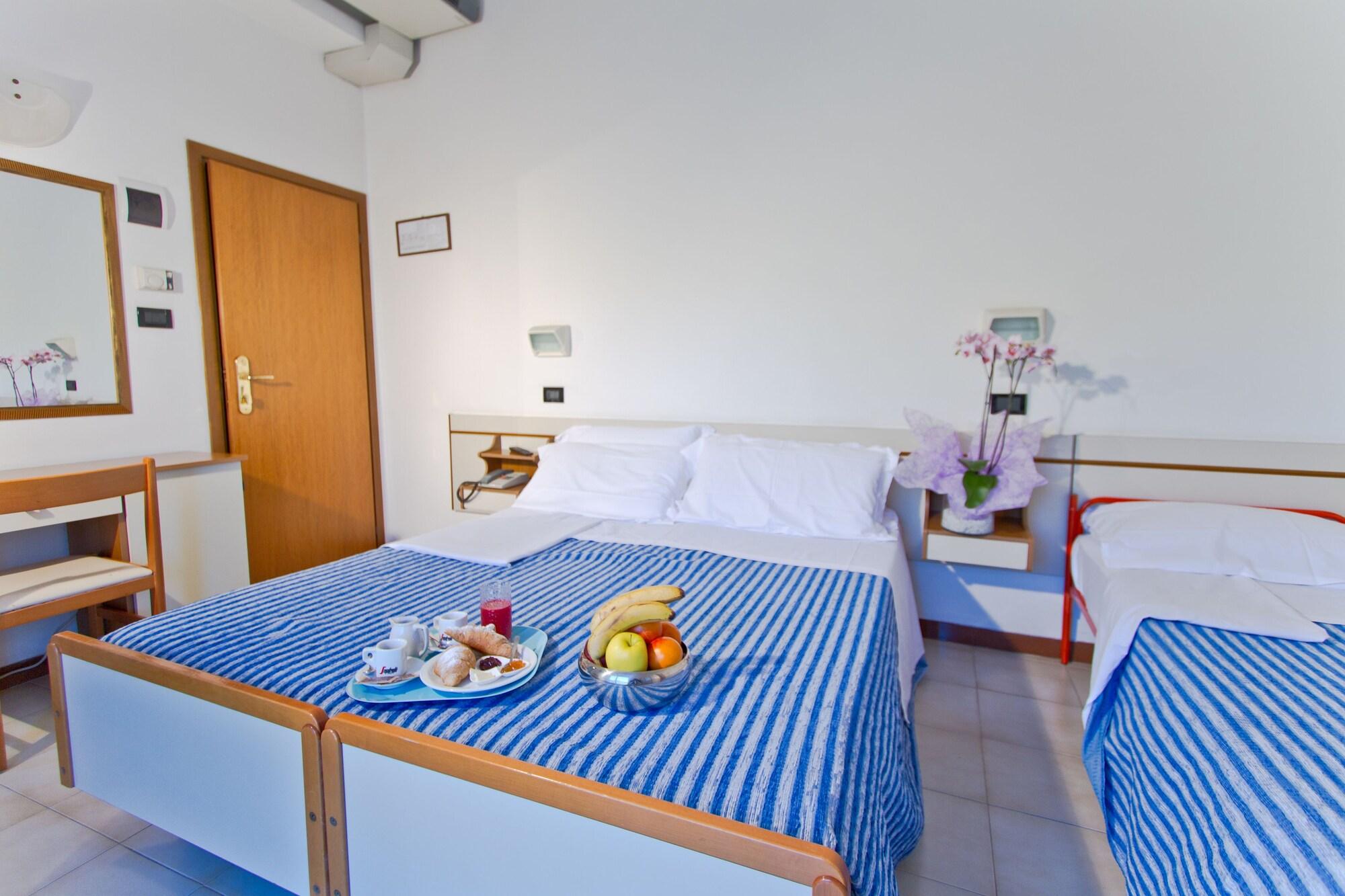 Hotel Montecarlo Rimini Eksteriør bilde