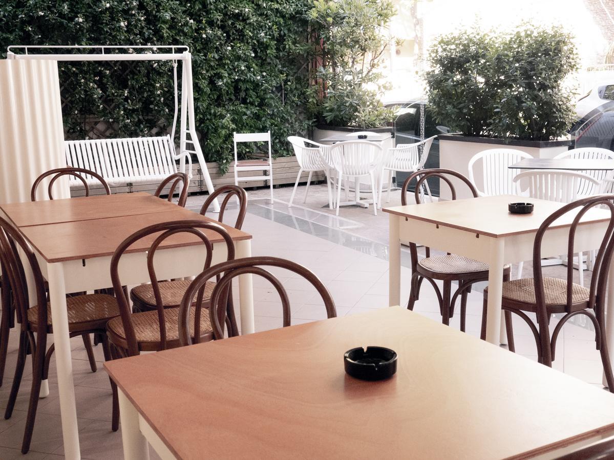 Hotel Montecarlo Rimini Eksteriør bilde