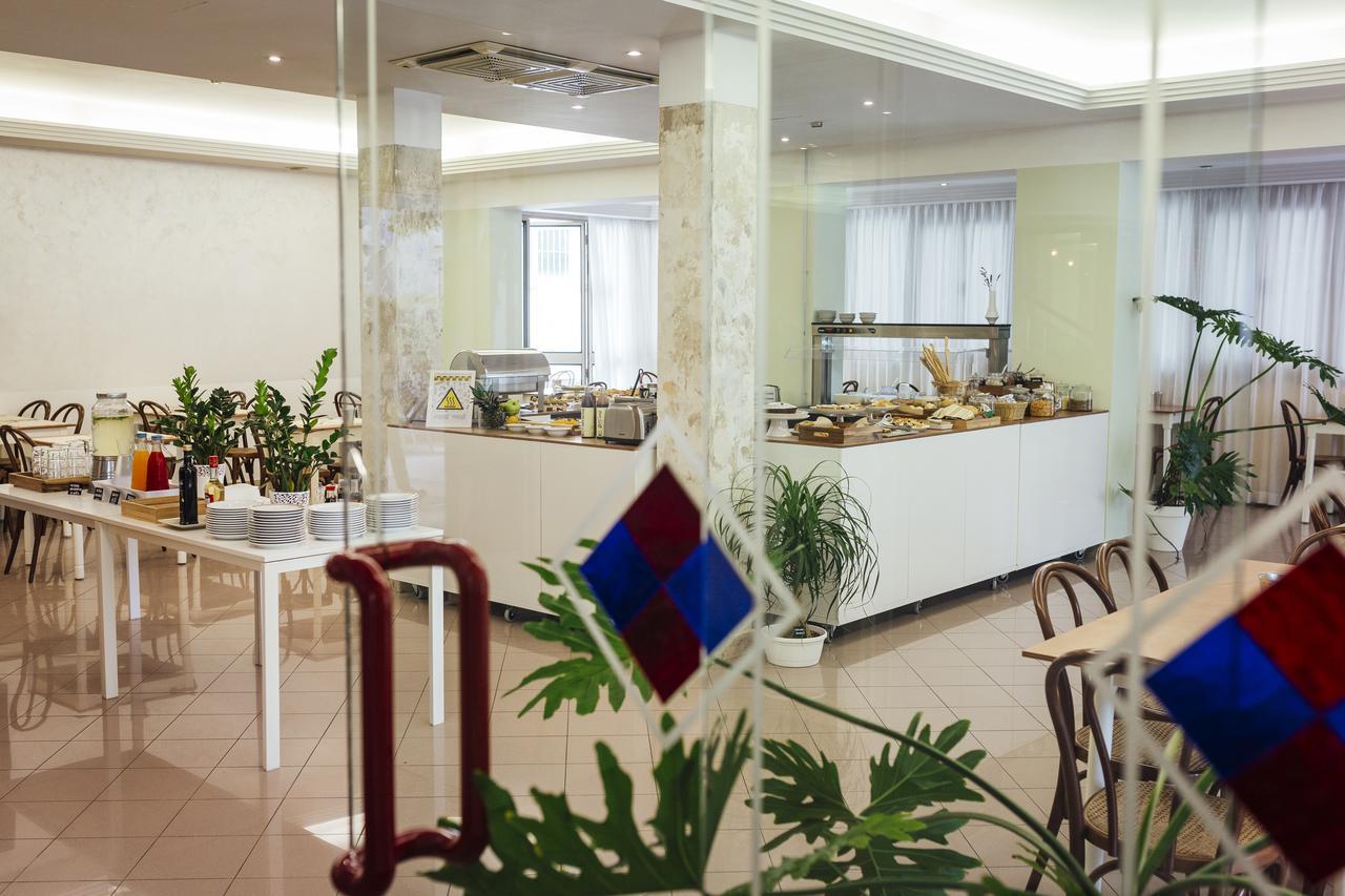 Hotel Montecarlo Rimini Eksteriør bilde