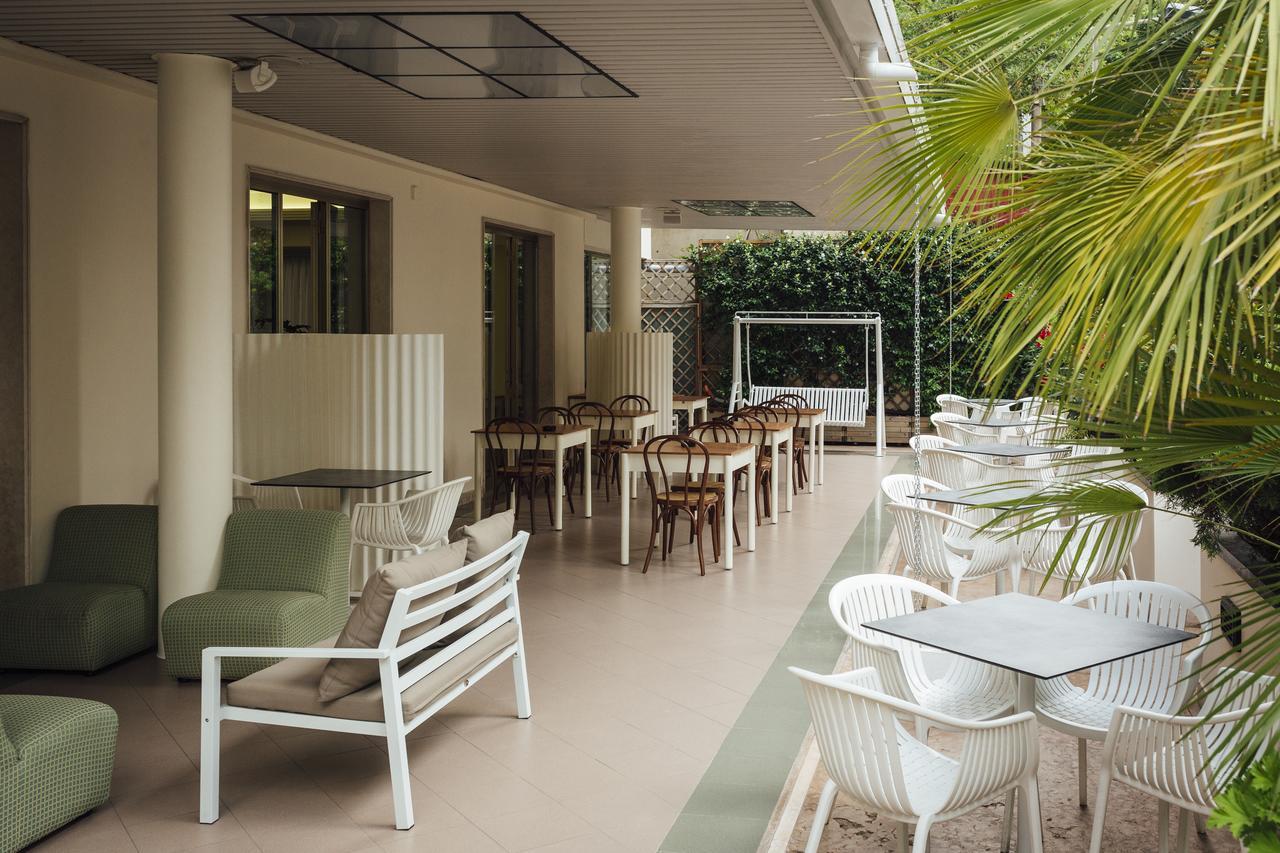 Hotel Montecarlo Rimini Eksteriør bilde